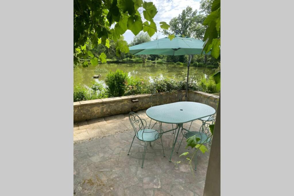 La Petite Maison Au Bord De L'Etang Chirac  Dış mekan fotoğraf